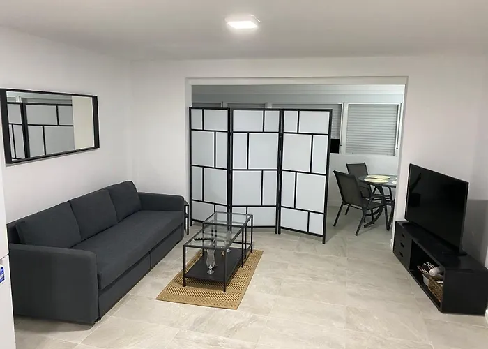 New Beachfront Loft Apartment *